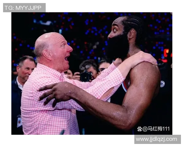 弗兰克：上赛季咱们17所以有前进是很天然的，我期望能有更多